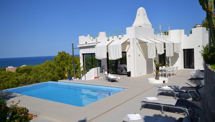 Denia  –  Las Rotas, individuelle, moderne Villa mit spektakulärem Meerblick